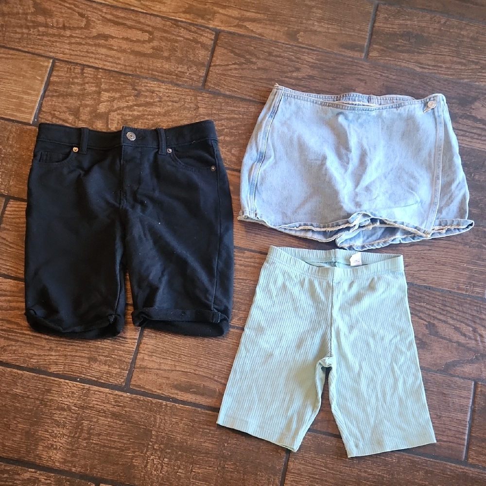 Bundle Of Bottoms For Girls
